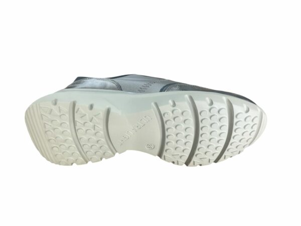 SNEAKERS METALIZADO