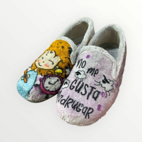 ZAPATILLA CERRADA NO MADRUGAR
