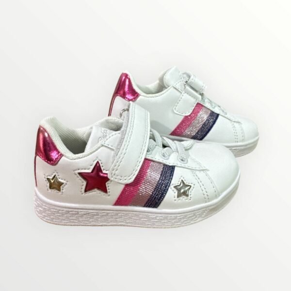 SNEAKERS DETALLES METALIZADOS